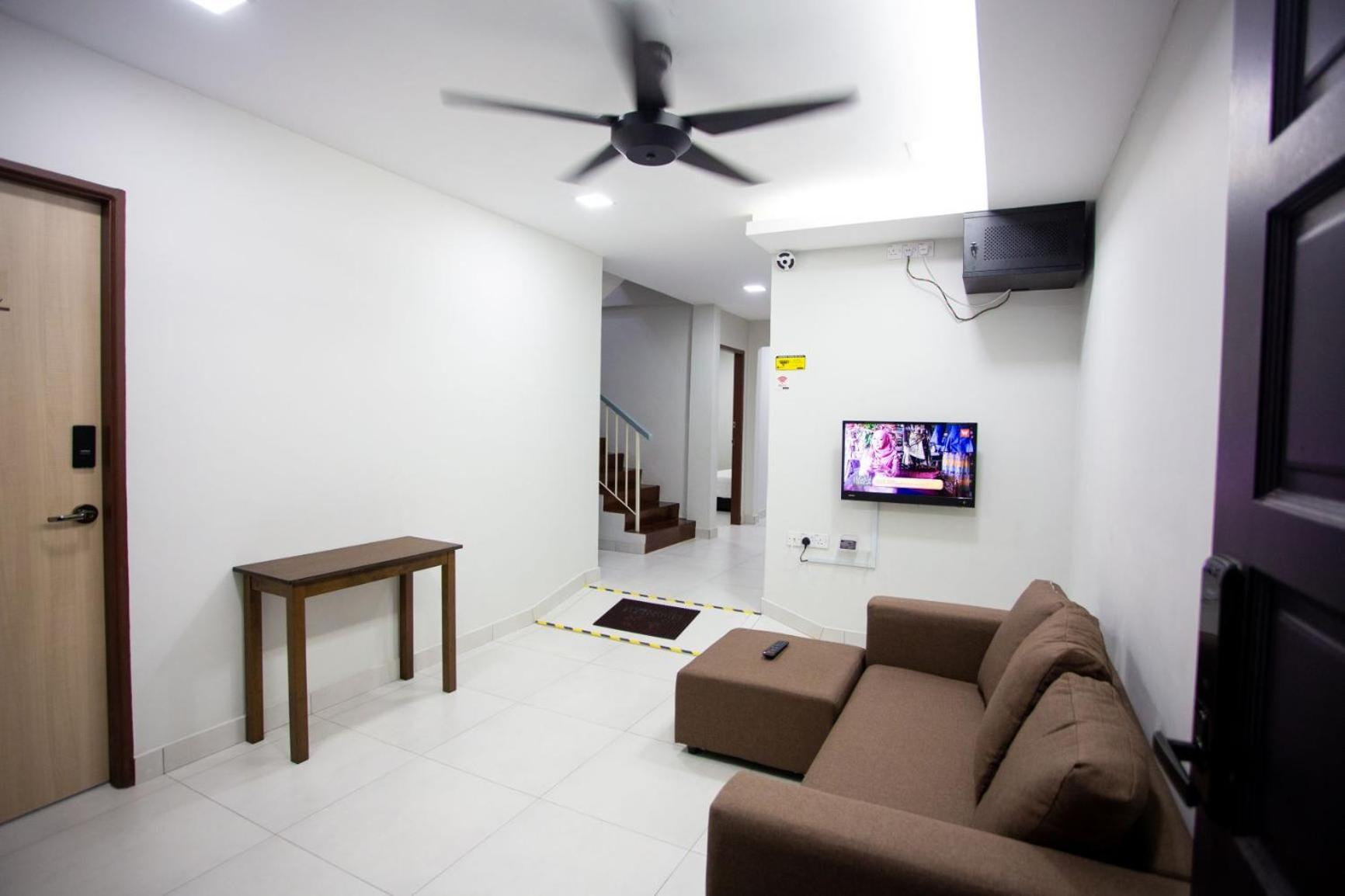 Hom2Rex Kuching Homestay Taman Timberland Екстериор снимка
